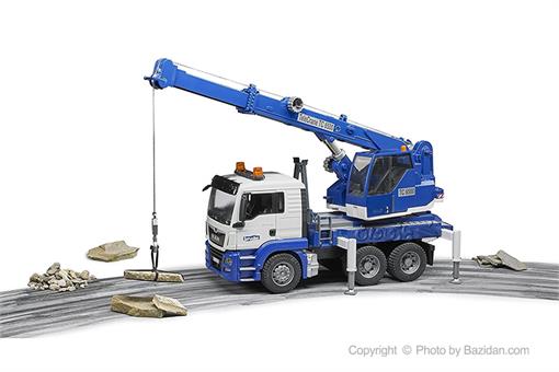 اسباب-بازی-کامیون چرثقیل Man همراه ماژول نور و صدا مارک Bruder